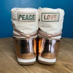Moon Boot Peace & Love WP Snow Mini Boots Waterproof White Pink Women’s Size 6 Photo 2