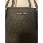 Michael Kors
Quinn Large Signature Logo and Leather Tote Bag Photo 5