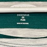 Old Navy Green & White Striped Long Sleeved T-shirt SZ2XL Christmas Comfort Photo 3