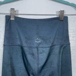 Beyond Yoga Women S Color Block Engineered Lux High Waisted 7/8 Yoga Leggings Photo 6