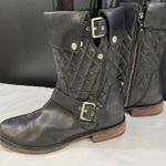 UGG  Australia Women's Black Leather Shoes/Boots Size 10 SKU 5515 Photo 4