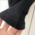 Alo Yoga black cropped leggings purple waist Photo 5