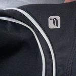 Fabletics  Polar Crop Women’s XS Athletic Leggings Black Cropped Capri CS1514509 Photo 4