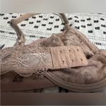 Wacoal  lace underwire bra size 34D style 65197 Photo 4