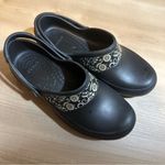 Crocs Mercy Black and Silver Size 7 Work Clog Photo 2