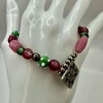 D.P. Limited pink and green beaded bracelet Photo 1