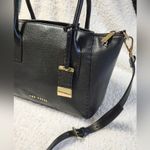Ted Baker NWT  Womens Black Paigee Casual Leather Large Tote Bag in Black. Photo 6
