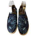 Olukai Pehuea Print Navy Floral Tropical 20339 Dest Women's Size 8 Photo 6