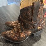 Old Gringo  Floral Embroidered Western Boots Photo 2