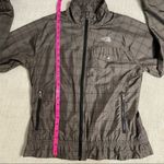 The North Face  Women’s Windbreaker Photo 14