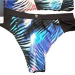 Forever 21  Hugh Waisted Bikini Long Sleeve Tash Guard With Hood medium Photo 3