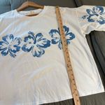 Easel Hibiscus Cotton Oversized Boxy Cropped Tee. Size Small. White Size M Photo 5