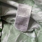 Farm Rio  Forest Soul Mix T-Shirt Tee in Green and White Floral Size Medium Photo 13