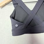 Lululemon Run On Black Sports Bra Performance Running Womens Size 4 Photo 2