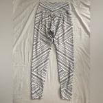 Buffbunny Collection Buffbunny Graphic Striped Leggings Size Medium White Black Photo 1