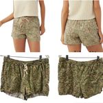 O'Neill Viscose Fran Green Floral Print Drawstring Waist 4 Pocket Shorts Womens L Photo 1