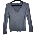 Icelandic Design Gray V Photo 0