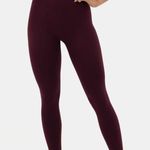 Balance Athletica Quartz Leggings Amethyst Size M Photo 0