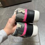 Nine West Green Camo Black Pink Distressed High Top Stunnah Sneakers SZ 6.5 NIB Photo 6