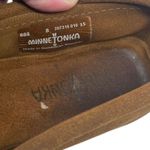 Minnetonka Womens 8 Thunderbird Suede Leather Moccasins Beaded Fringe Tan Kiltie Photo 5