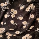 SheIn  Black Floral Ruched Drawstring V-Neck Short Sleeve Crop Top Photo 6