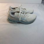 Women's Athletic Shoes in White and Light Blue Size 8.5 Photo 1