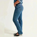 Abercrombie & Fitch  Curve Love Mid Rise 90s Straight Jeans 
Jean size 28/6R Photo 1