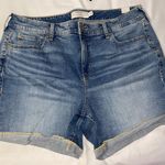 Torrid Light Wash Shorts Photo 0