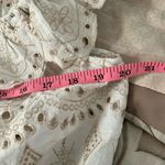 Venti 6 White Eyelet Sleeveless Top, with embroidered gold thread Size M Photo 7