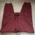 Lululemon  Scuba High Rise Jogger Sz 8 Photo 4