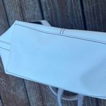 Estée Lauder  Like New Condition Purse Photo 5