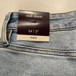 Ava & Viv  High Rise Midi Short Women Size 24/5” Slim Fit Light Wash Rolled Hem Photo 8
