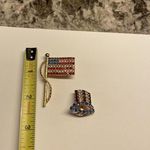 Lot Of 2 Gold Tone Brooch / Tack Pin Photo 4