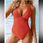 Cupshe  Ginger Ribbed & Ruched One-Piece Orange swimsuit size Medium Photo 2