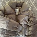 Hollister Puffer Jacket Photo 0