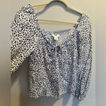 Urban Romantics  Top Photo 1