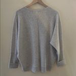 Garnet Hill Essential Cashmere V-Neck Sweater in Heathered Gray Size XL Photo 4