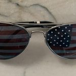 Patriotic American Flag Aviator Sunglasses Red Photo 2