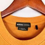 prAna | WOMENS FOUNDATION RIB TEE IN GOLDEN YELLOW LARGE SHORT SLEEVE CREWNECK Photo 5