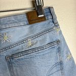 American Eagle  embroidered floral daisy cutoff denim shorts size 6 cute Photo 6