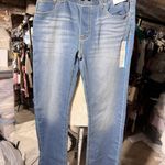 Levi's SIGNATURE GOLD Boys ATHLETIC PULL-ON FLEX COMFORT MOVES WITH YOU jeans NWT New with tag Same day shipping Smoke and pets free Photo 0