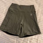 Spandex Shorts Green Size M Photo 2