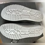 Hey Dude  Women’s Wendy Gray Silver Casual Shoes SZ 7 Photo 0