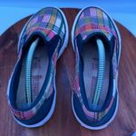 Converse slip ons women’s size 7 Photo 4