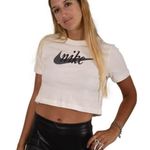Nike Sportswear Essential Cropped Tee Photo 0