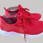 Just Be Women's Casual Fashion Sneakers White Soles Laces Red Size 7 Photo 2