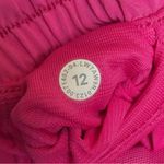 Lululemon NWOT Hotty Hot Low Rise Lined Short 2.5" Purple Highlight Size 12 Photo 5