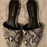 SheIn Women , brand Snakeskin print.Sz7.5 New only try on Photo 0