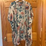 Nordstrom  Size Small White and Pink Floral Oversized Bohemian Kimono Top Photo 3