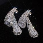 Simple Classic Style Solid Color Inlay Copper Rhinestones Silver Ear Studs Photo 1